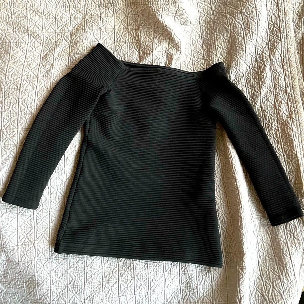Off the shoulder ribbed top